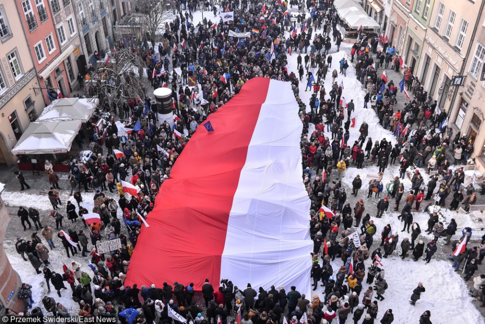 https://e5.pudelek.pl/14a6dc9d08d05e08e4bf13ee55255084304f8356.jpg